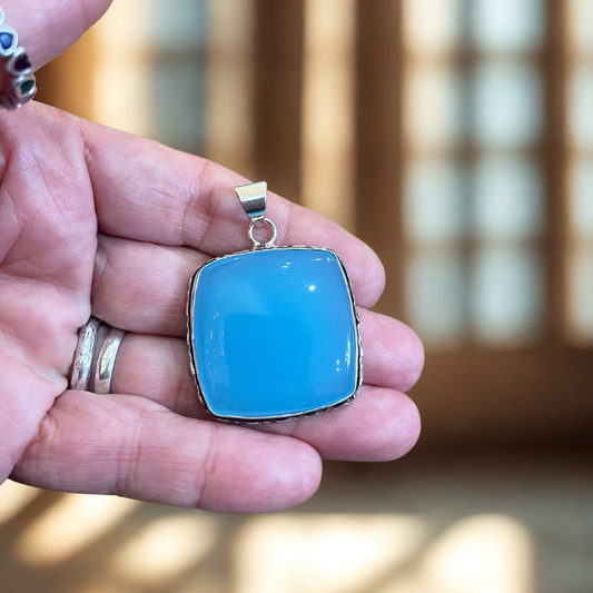 Collana in Calcedonio Azzurro
