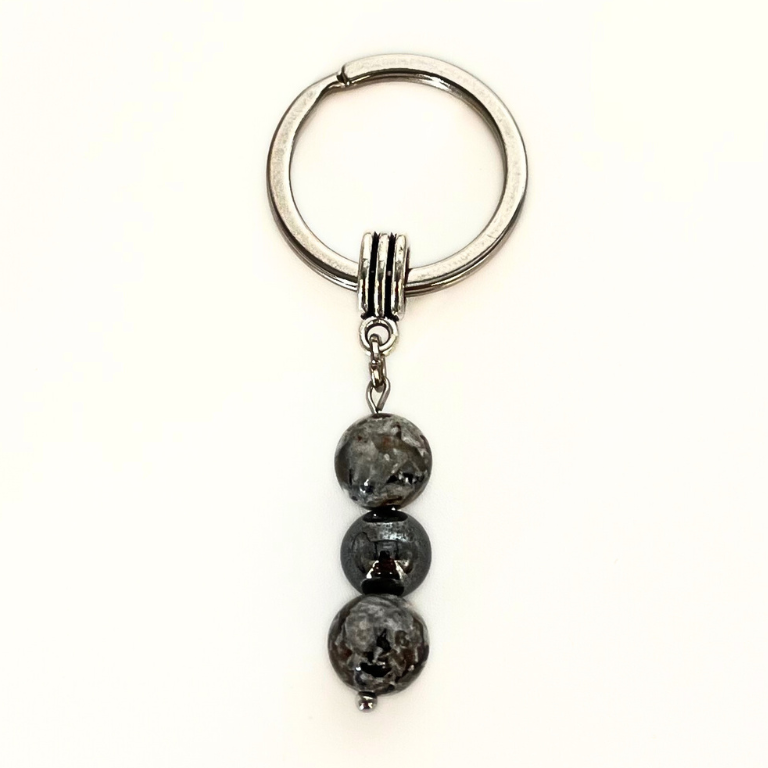 Portachiavi con Yooperlite ed Ematite – Magia e Stabilità