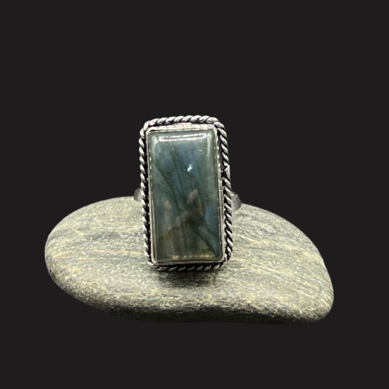 Forziere Labradorite - Protezione e Trasformazione Interiore