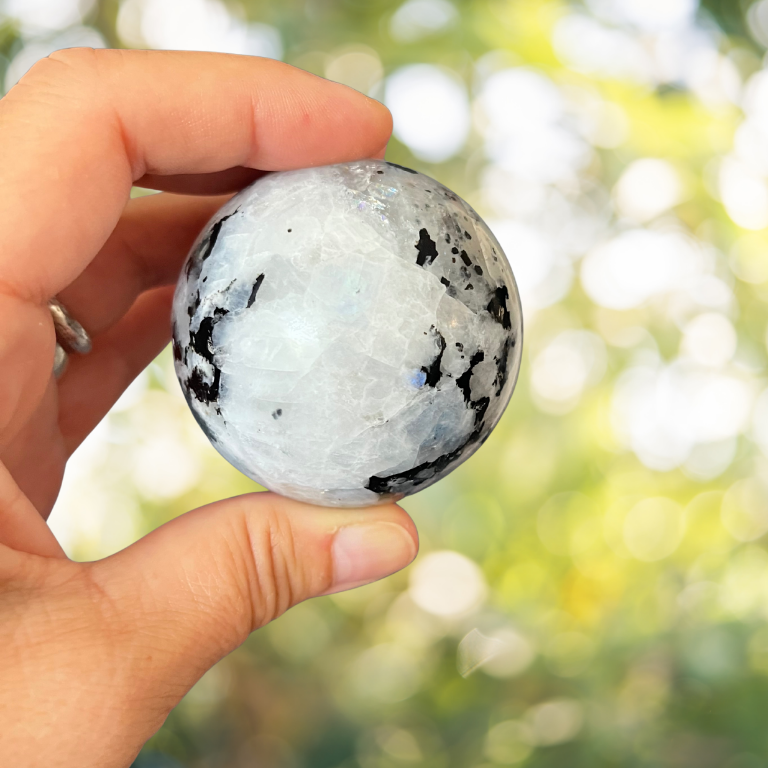 Sfera in Pietra di Luna Arcobaleno