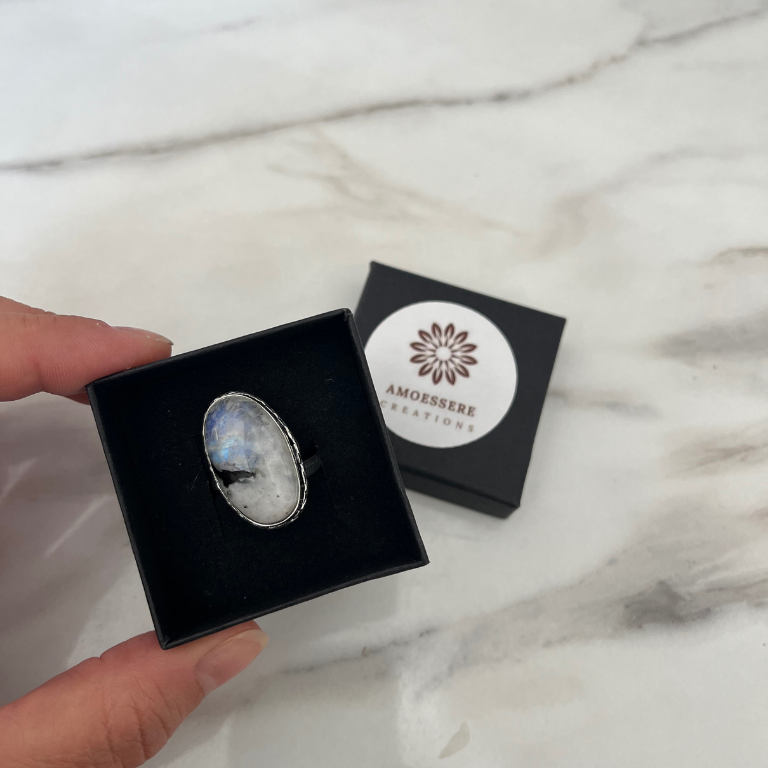 Anello con Pietra di Luna e Tormalina Nera