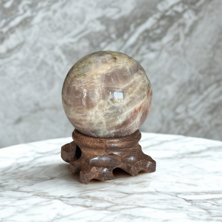 Sfera in Pietra di Luna