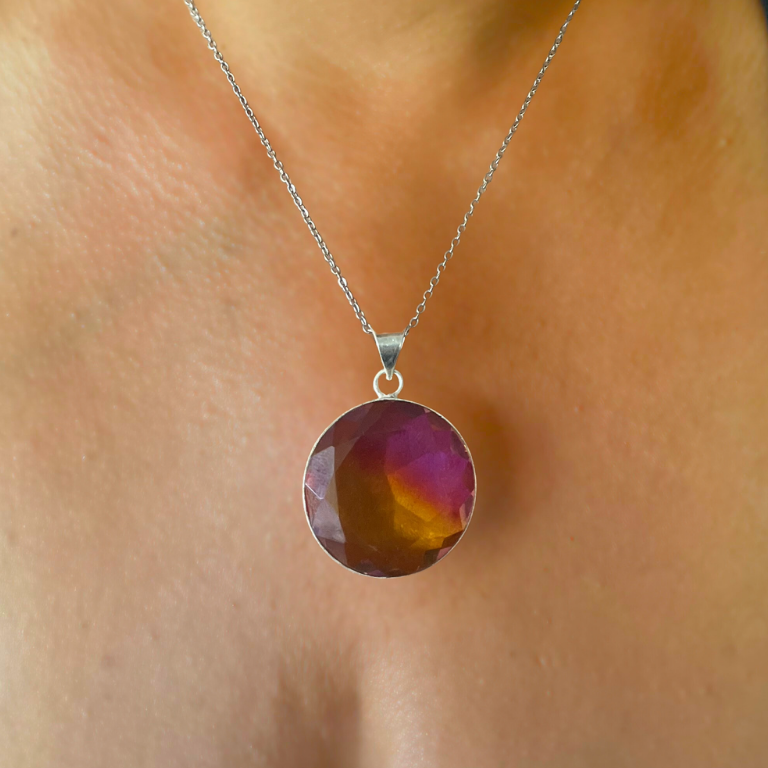 Collana con ciondolo di Quarzo Ametrino