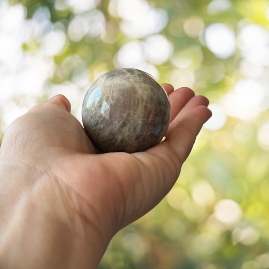 Sfera in Pietra di Luna