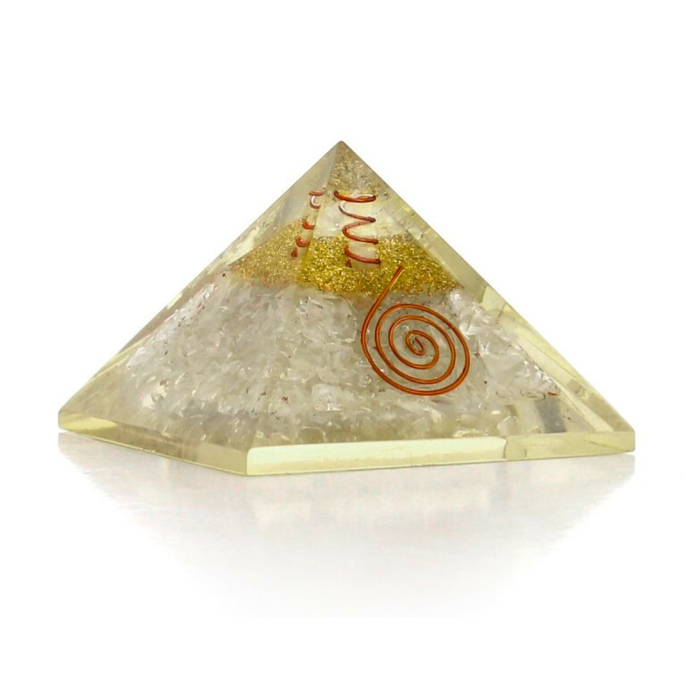 Piramide di Orgonite con Cristallo di Rocca e Spirali di Rame