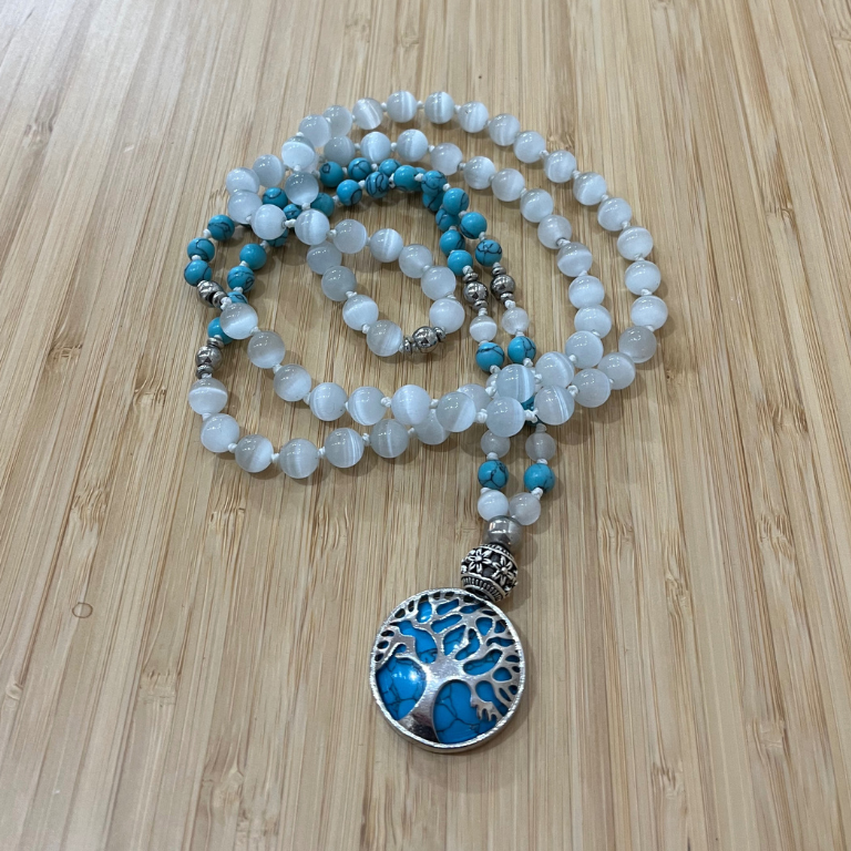 Mala in Occhio di gatto e Turchesite