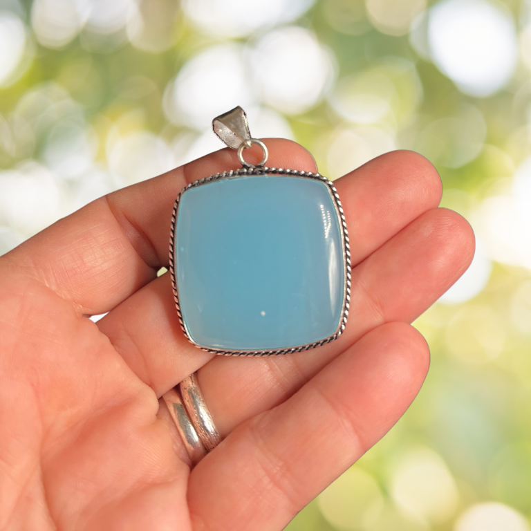 Collana in Calcedonio Azzurro