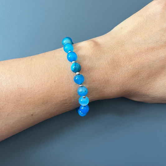 Bracciale in Agata Azzurra – Chiusura in argento con catenella regolabile