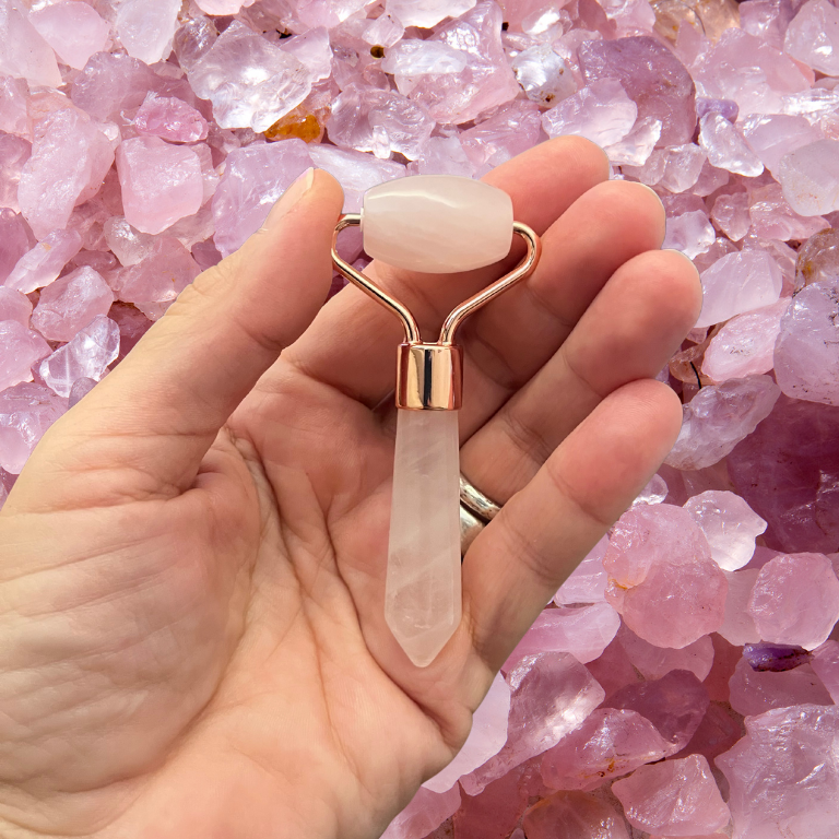Mini Massaggiatore Viso in Quarzo Rosa