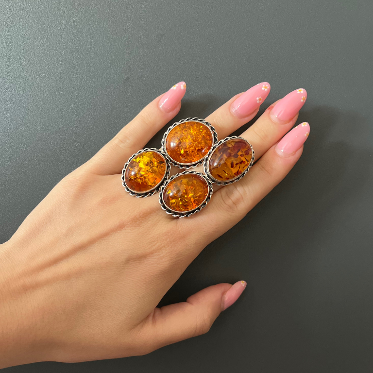 Anello in Ambra Baltica