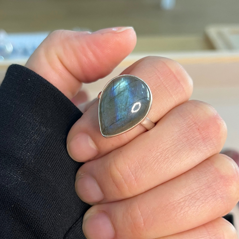 Anello Labradorite in Argento