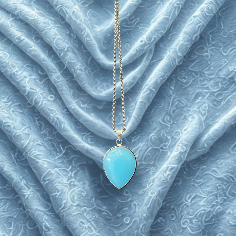 Collana in Calcedonio Azzurro