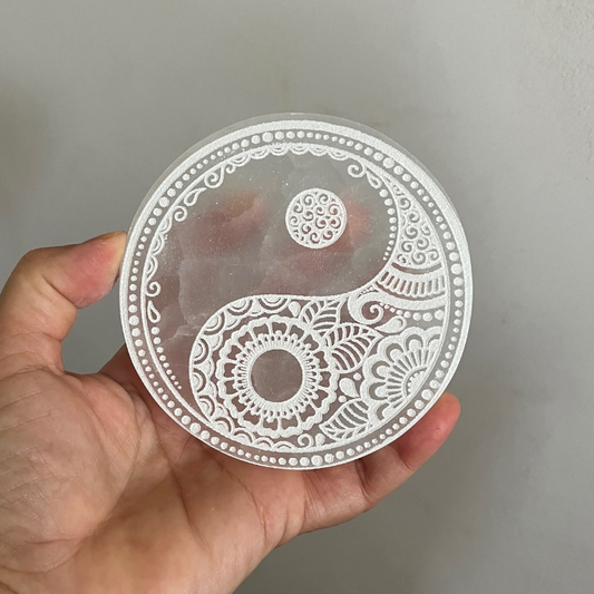 Piattino in Selenite – Yin e Yang Mandala