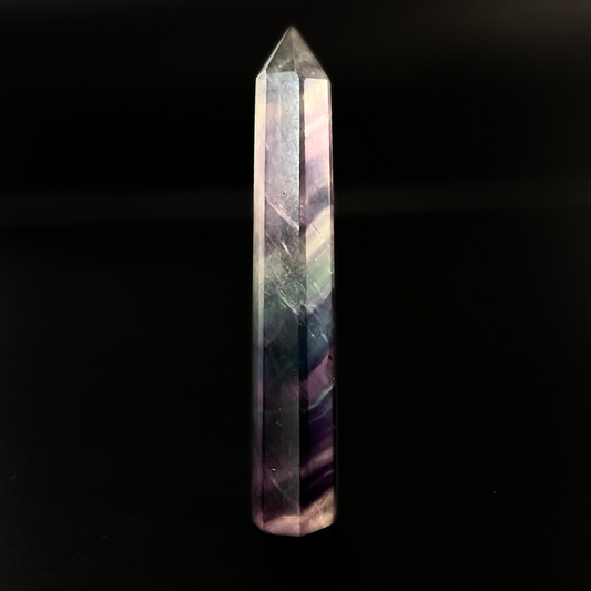 Torre di Fluorite Arcobaleno – Guida e Chiarezza Mentale
