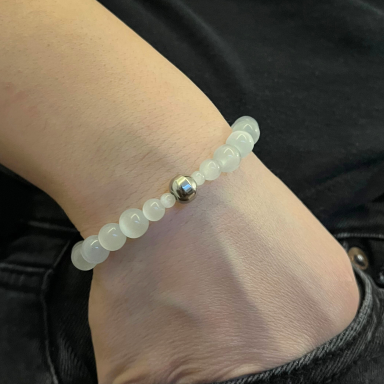 Bracciale in Occhio di Gatto – Eleganza e Protezione