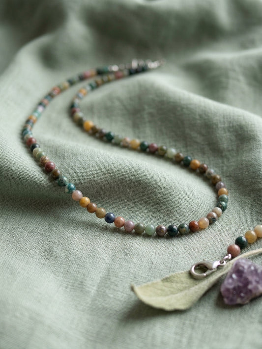Collana "Radicamento" in Agata Indiana