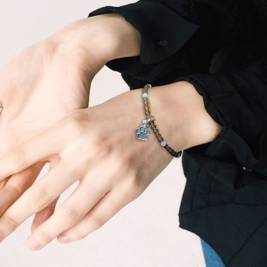 Bracciale in Quarzo Fumé con ciondolo zampa