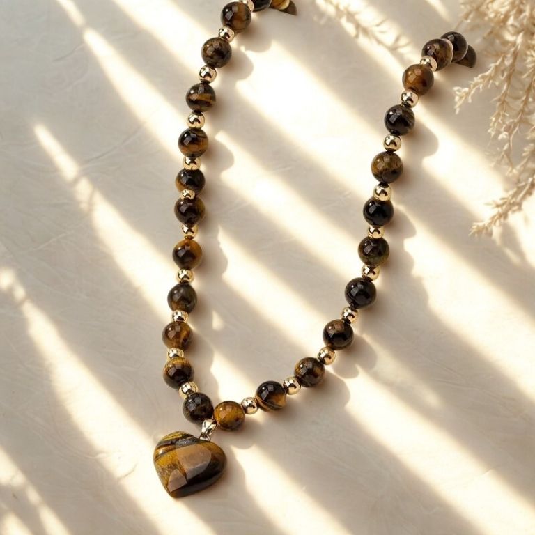Collana in Occhio di Tigre con ciondolo cuore