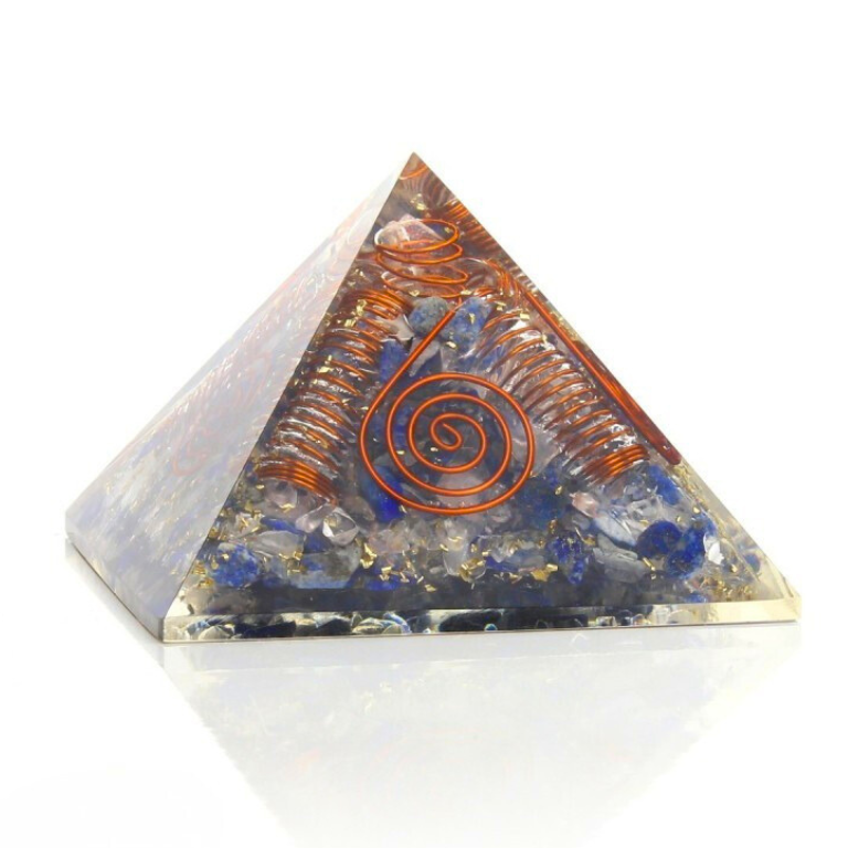 Piramide di Orgonite con Lapislazzuli e Spirali di Rame