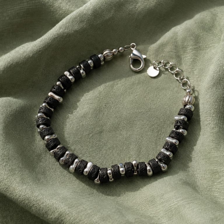 Bracciale in Pietra Lavica e Acciaio