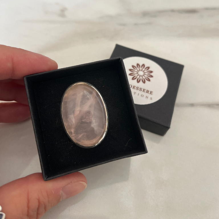 Anello in argento con Quarzo rosa