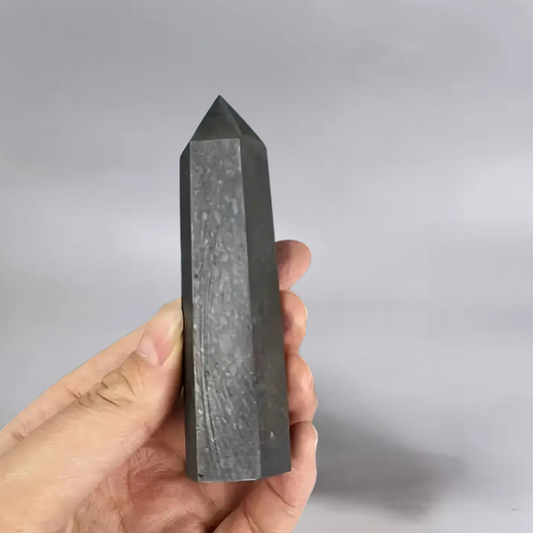 Torre in Shungite – Scudo Energetico Naturale