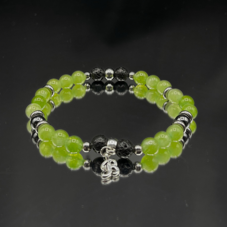 Pulsera con dije inicial
