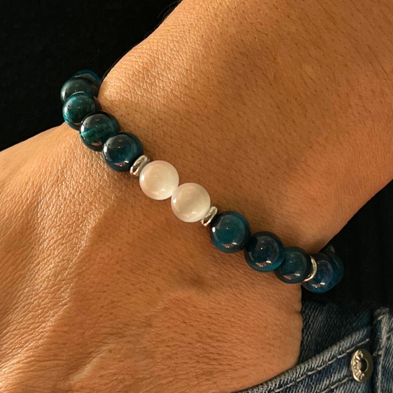 Bracciale in Occhio di Tigre Blu e Pietra di Luna – Intuizione e Protezione