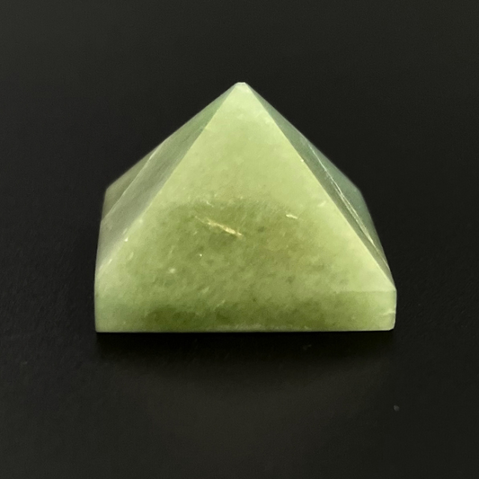 Piramide in Avventurina Verde