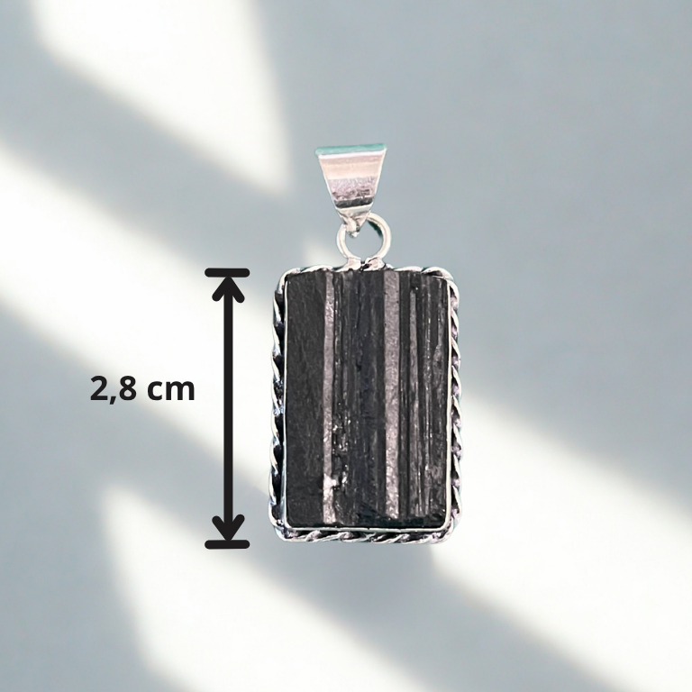 Collana regolabile con Ciondolo di Tormalina Nera Grezza – Scudo Energetico