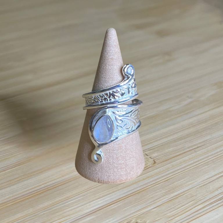 Anello Regolabile con Pietra di Luna
