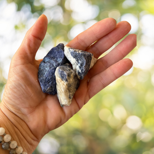 Sodalite naturale grezza