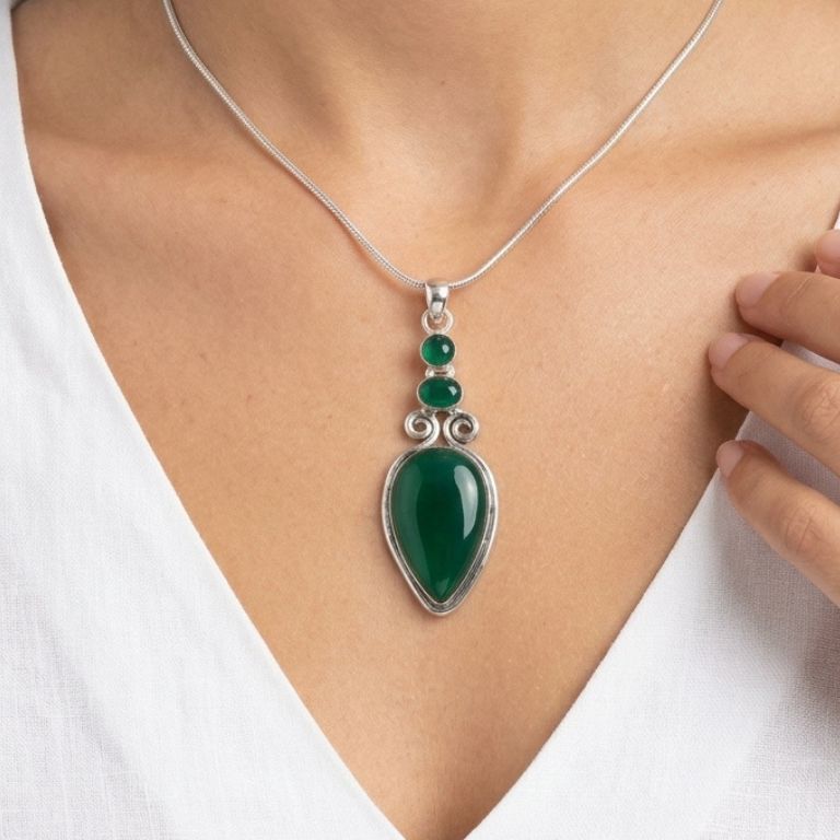 Ciondolo Onice Verde in Argento 925
