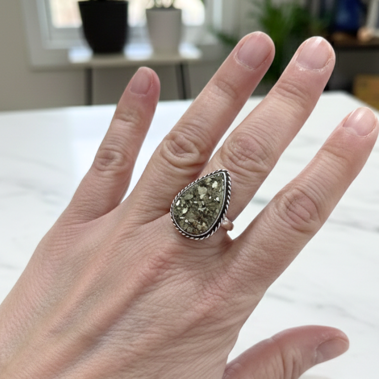 Anello con Pirite Grezza
