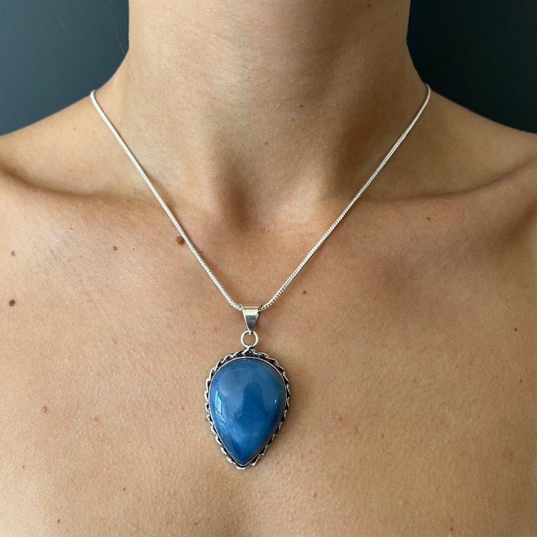 Ciondoli in Calcedonio blu