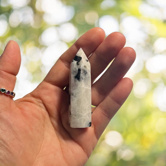 Torre in Pietra di Luna Arcobaleno