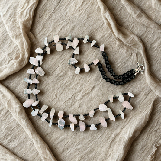 Collana in Quarzo Rosa e Onice