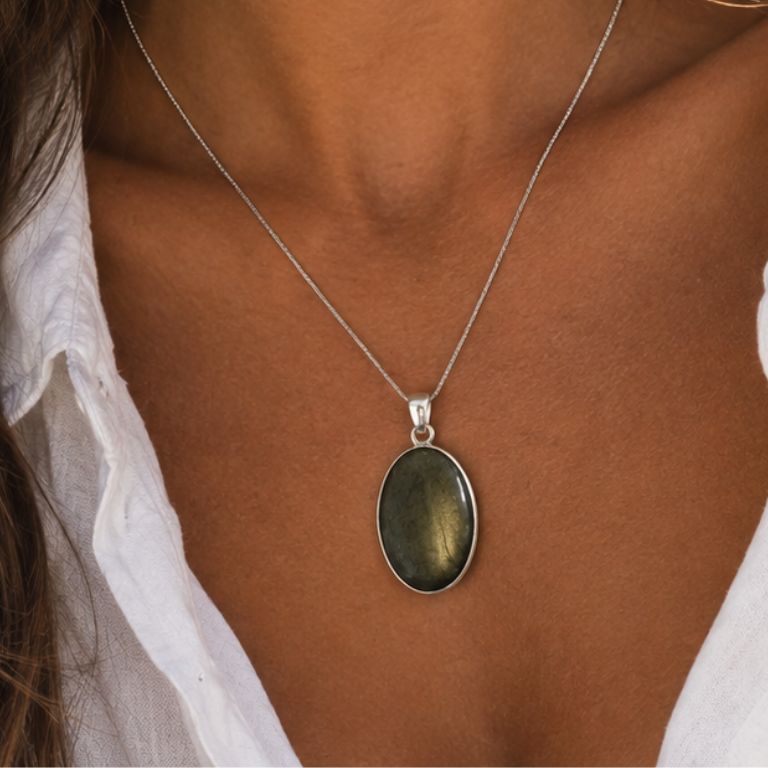Ciondolo in Ossidiana Dorata in Argento 925