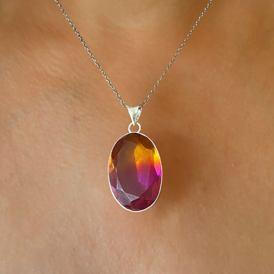 Collana con ciondolo di Quarzo Ametrino