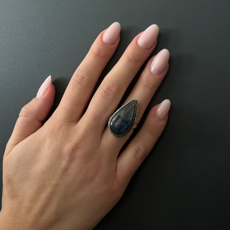 Anello in Labradorite