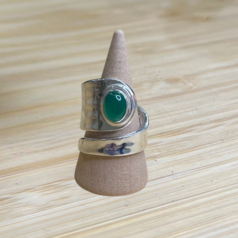 Anello regolabile in argento con Agata Verde