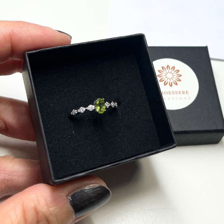 Anello in Peridoto – Regolabile in Argento 925