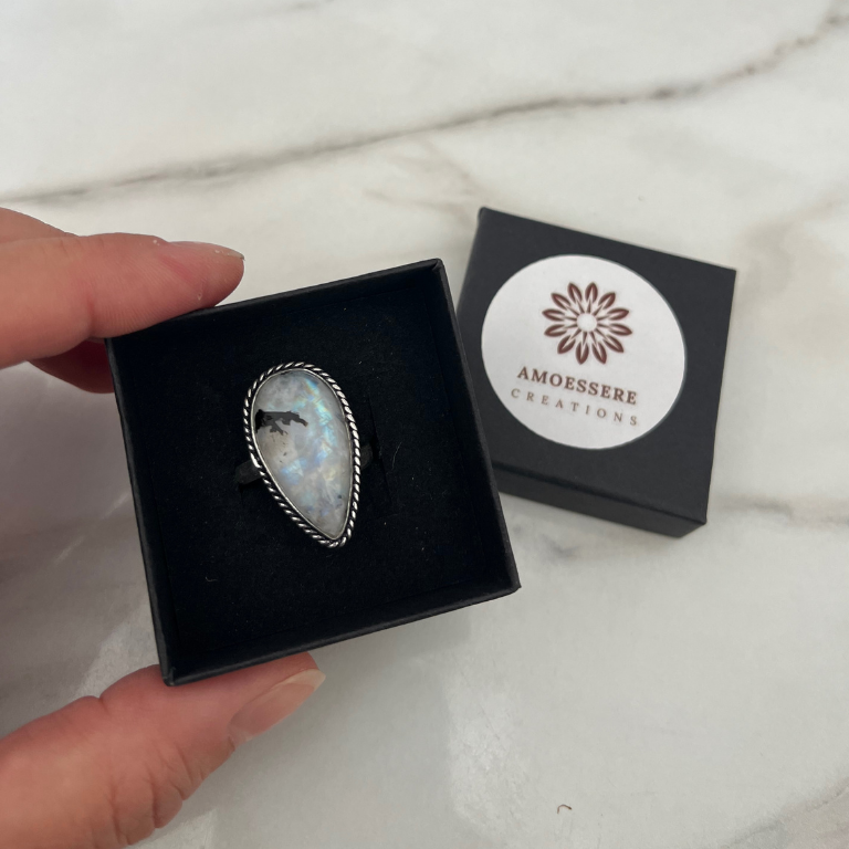 Anello con Pietra di Luna e Tormalina Nera