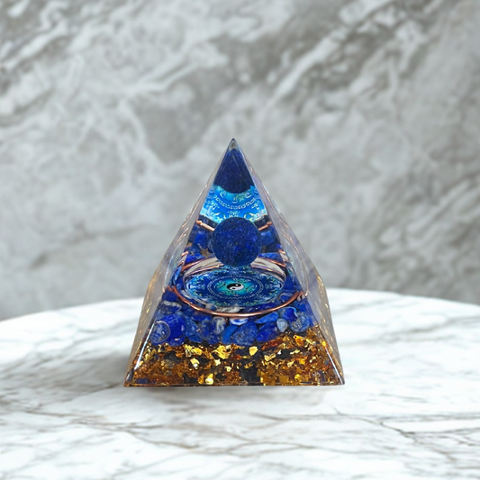Piramide Orgonite con Lapislazzuli e Simbolo Yin-Yang