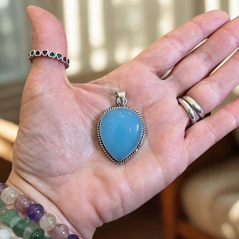 Collana in Calcedonio Azzurro