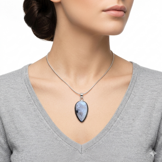 Collana in Pietra di Luna e Tormalina Nera