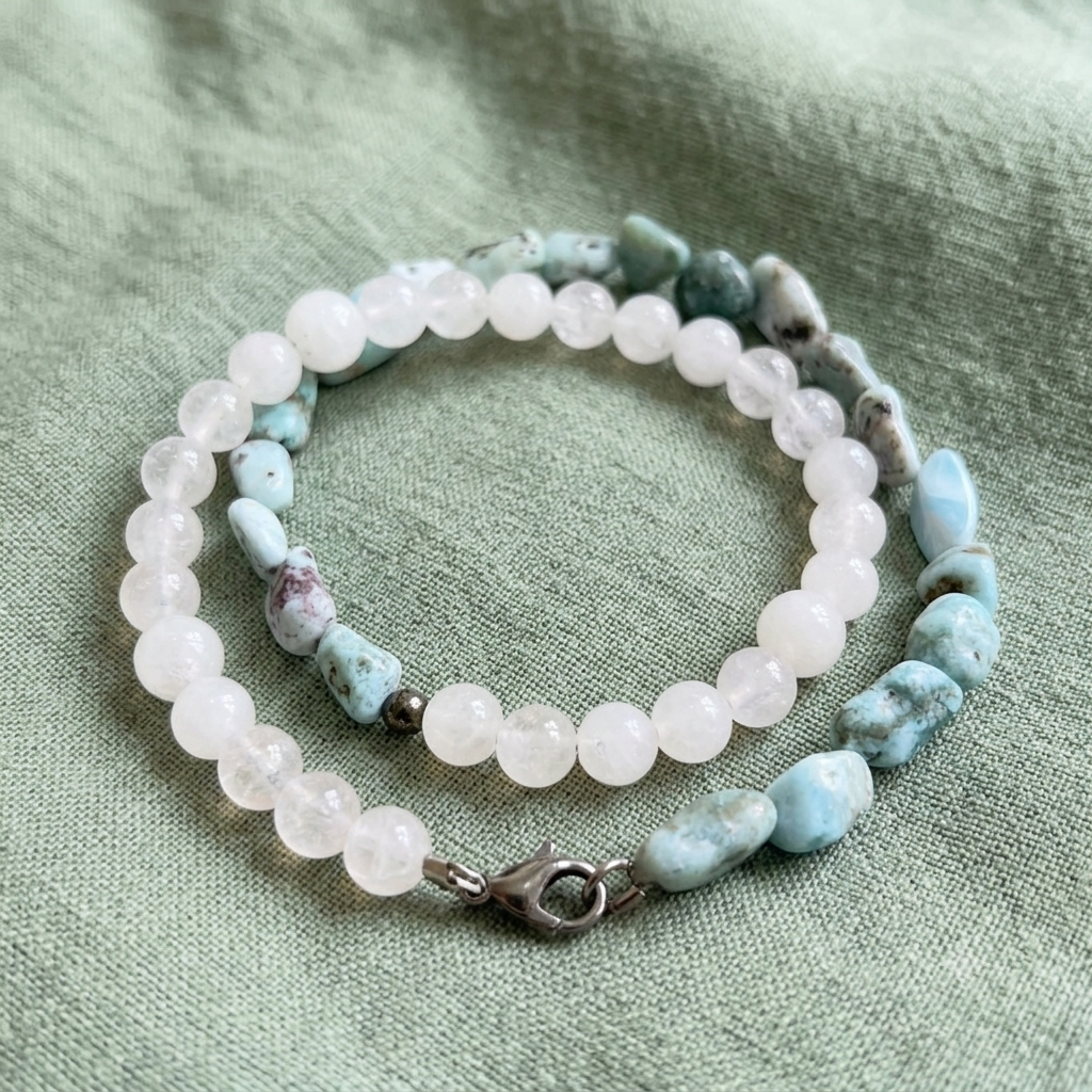 Bracciale larimar pietra di luna pirite dettaglio chiusura
