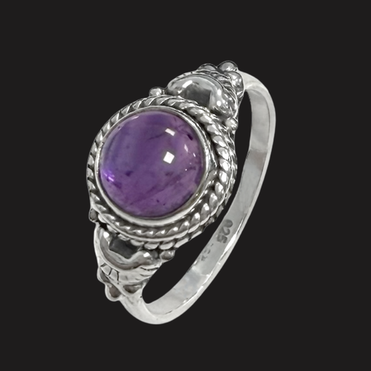 Anello in argento con Ametista