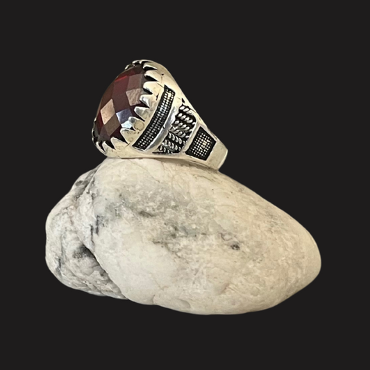 Anello in Argento e Granato rosso