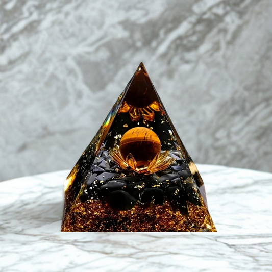 Piramide Orgonite con Ossidiana e Occhio di Tigre